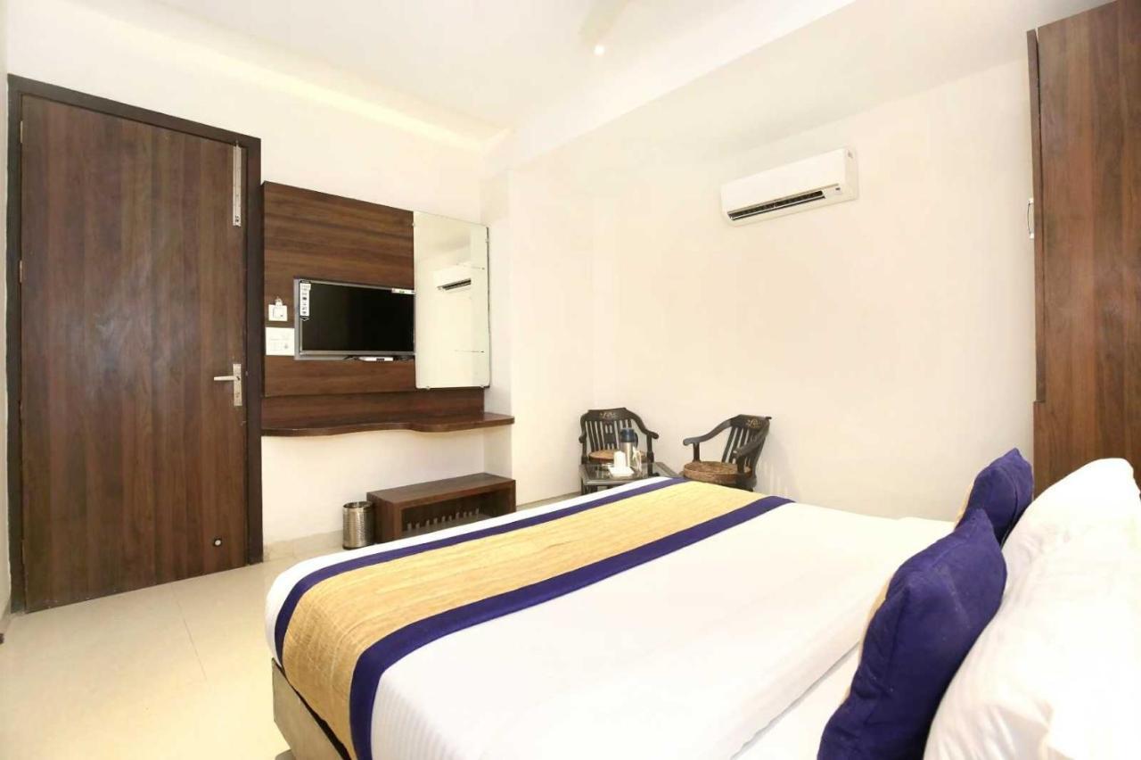 Hotel O Grand Star Амритсар Экстерьер фото