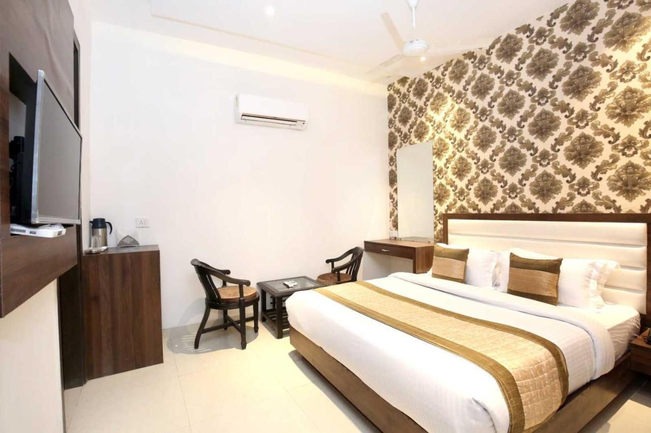 Hotel O Grand Star Амритсар Экстерьер фото