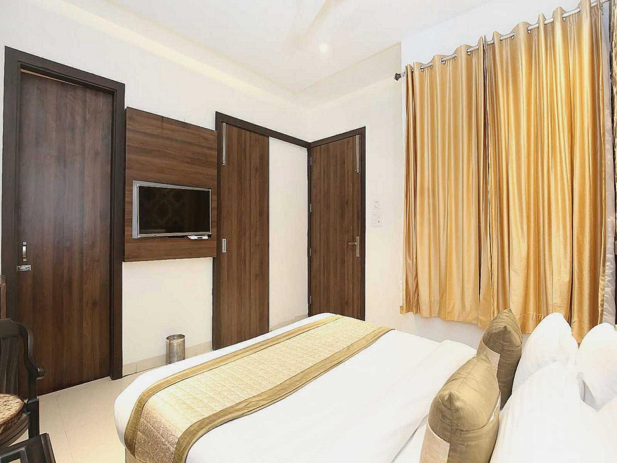 Hotel O Grand Star Амритсар Экстерьер фото